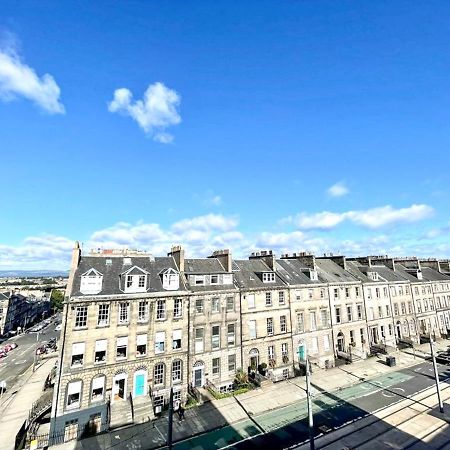 شقة Incredible St Andrew'S Sq - 2 Bed In The Sky المظهر الخارجي الصورة